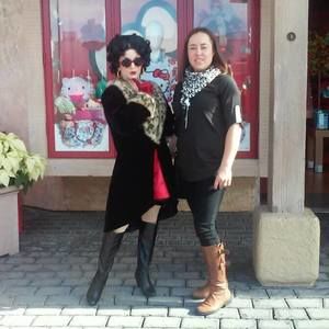 Meet your Posher, Lorena